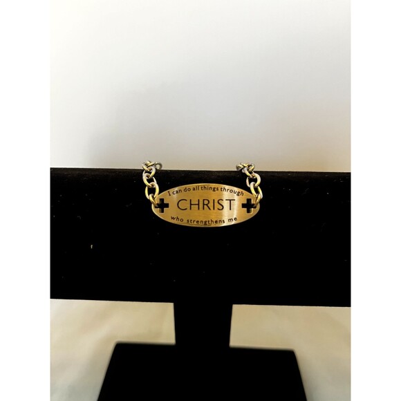 Silver tone link bracelet with 1 ¼” Silver tone Oval with “I can do all things - Picture 1 of 3